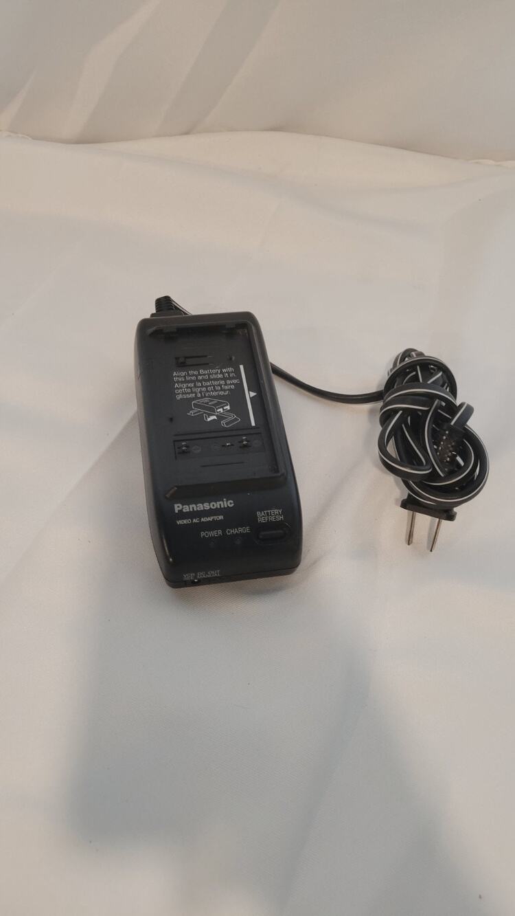 Panasonic PV-A17 Video AC Adapter Battery Charger Vintage Camcorder OEM
